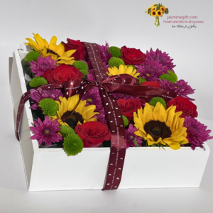 Floral Masterpiece Box,send flowers to amman