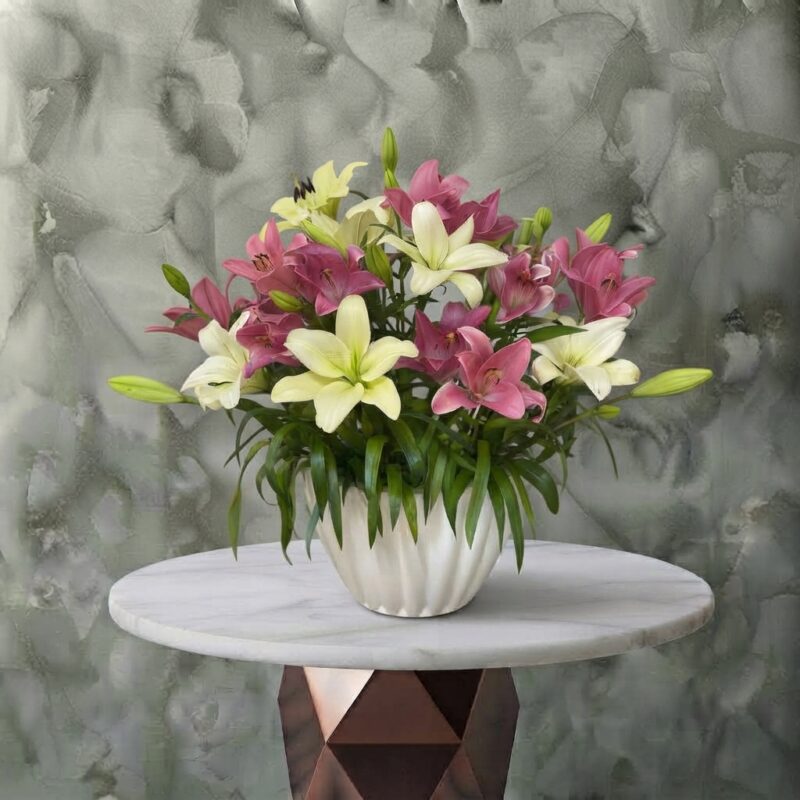 A luxury lily flower arrangement featuring pink and white lilies in Amman -تنسيق زهور الزنبق الفاخرة