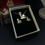 طقم القلادة والحلق