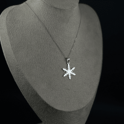BEST FLOWERS AND GIFT SHOP IN AMMAN Silver Snowflake Necklace christmas,send gifts to amman