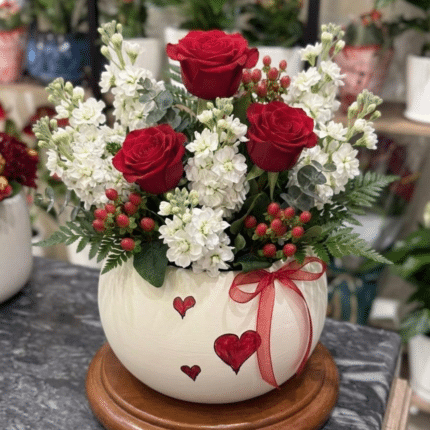 Scarlet Valentine,send gift flowers to amman